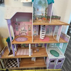 Big doll house