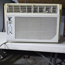 AC Window Unit 12000 btu
