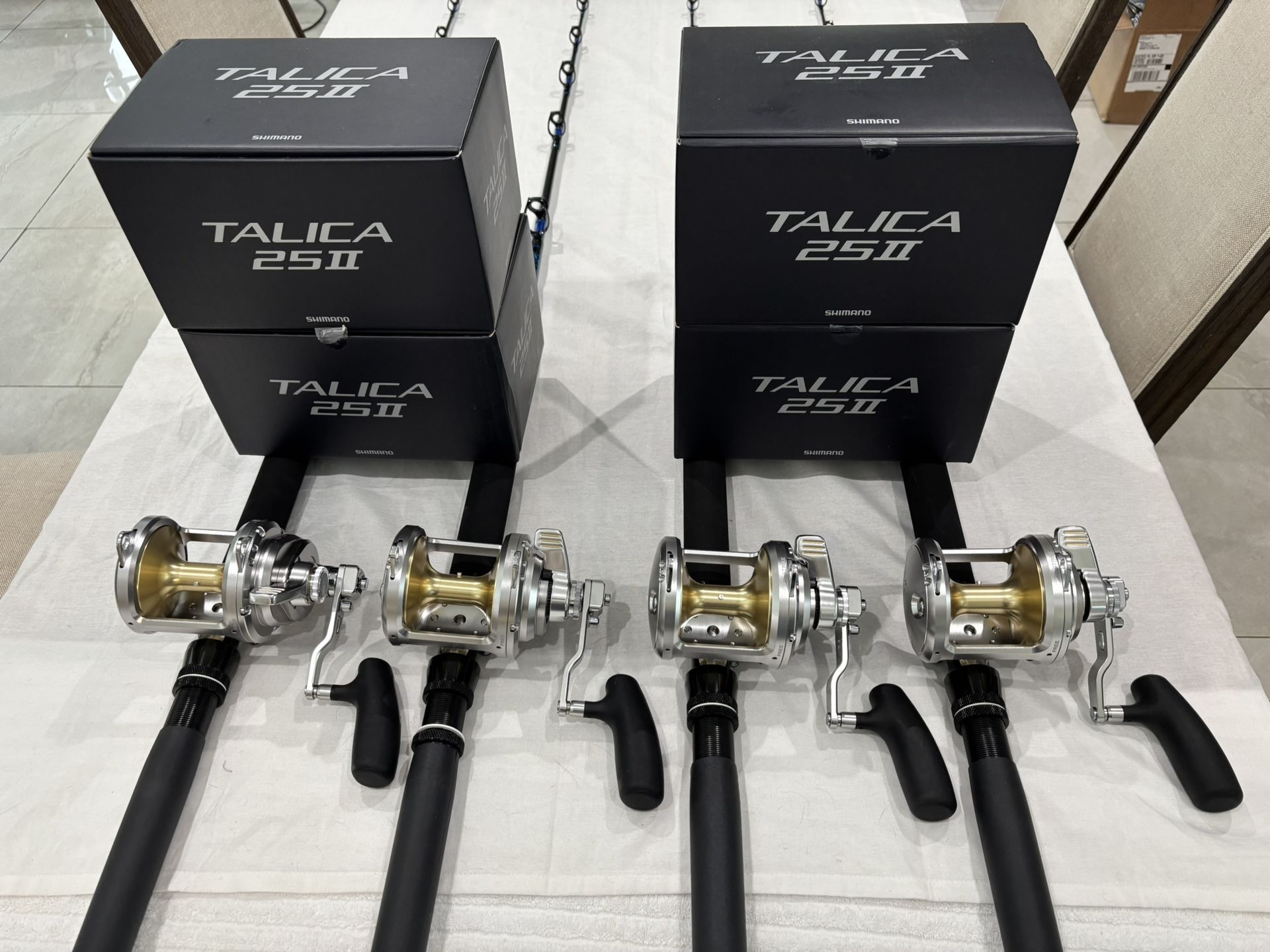 New Shimano Talica 25A 2 Speed on Custom 6'0" 30-501b AFTCO Roller Tip