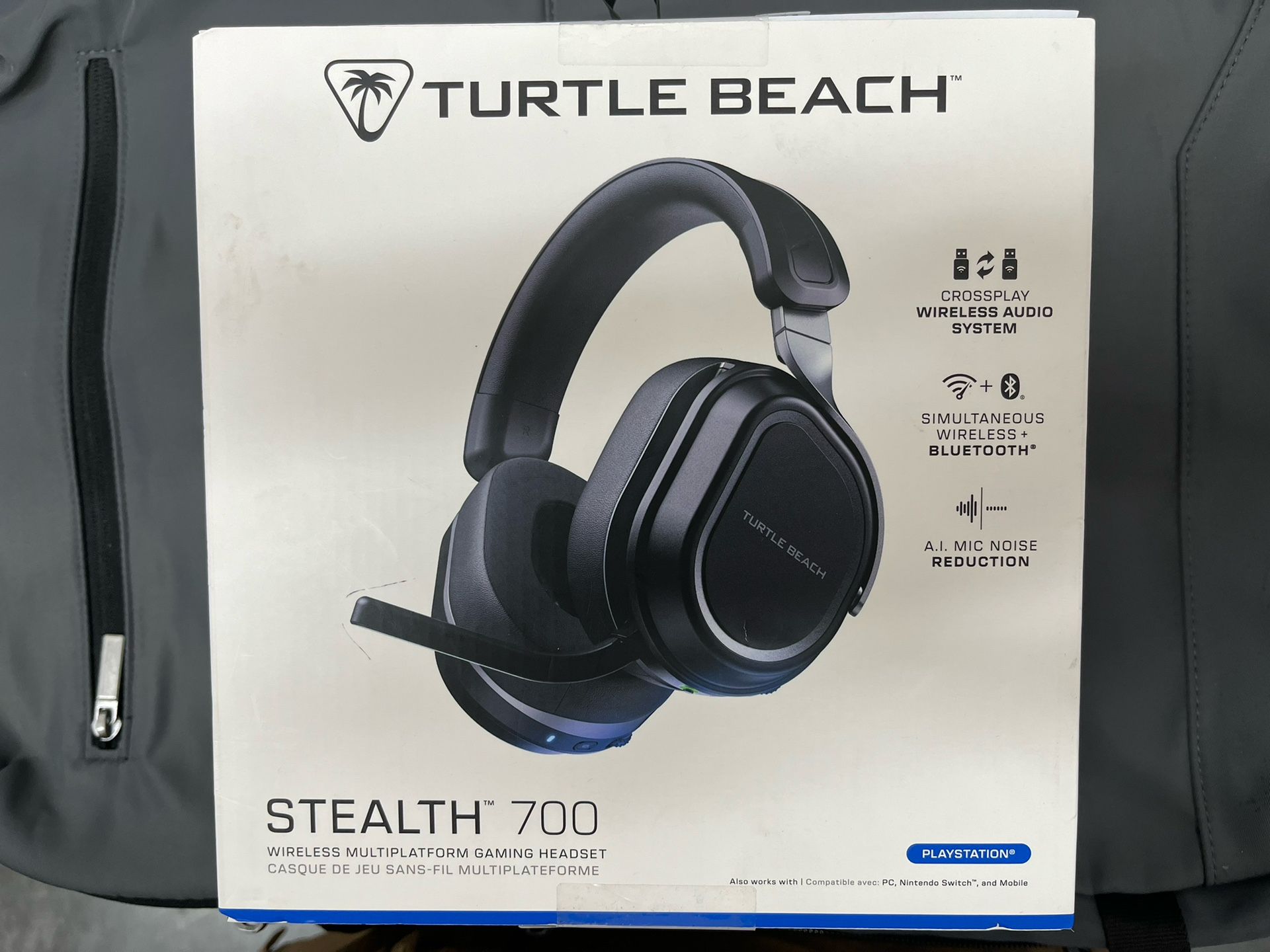 Turtle Beach Stealth 700 Gen 3 for PlayStation 5, PS4, Switch, PC, Mobile - Blac