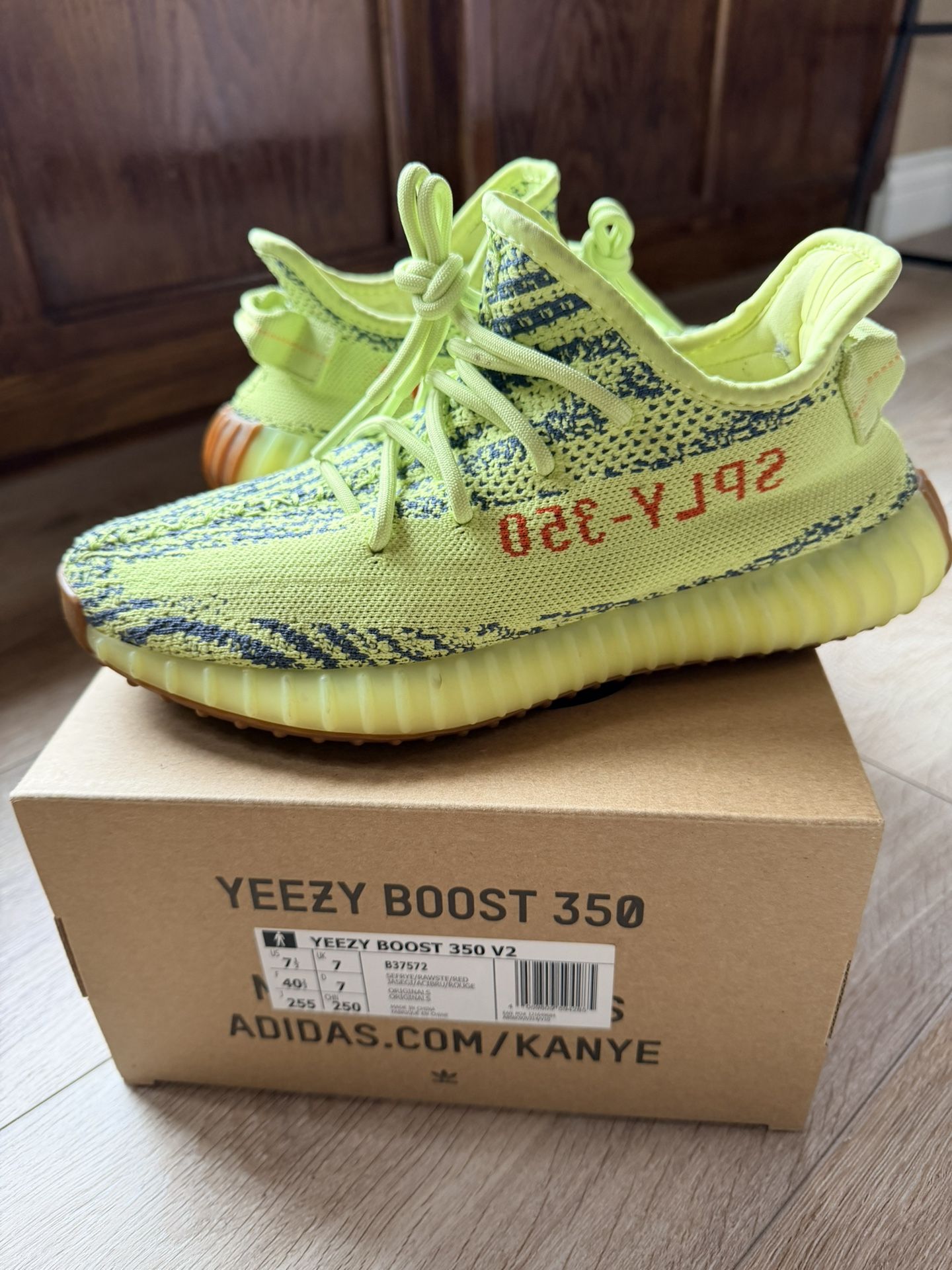 Adidas Yeezy Boost 350 V2