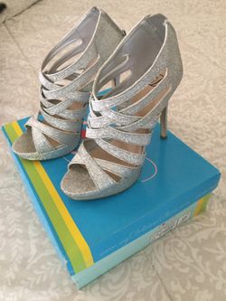 High Hills Silver Glitter size 7