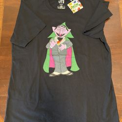 Kaws X Sesame Street / T-Shirt