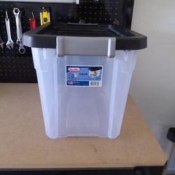 Sterilite Medium Sized Plastic Storage Container/Box 9