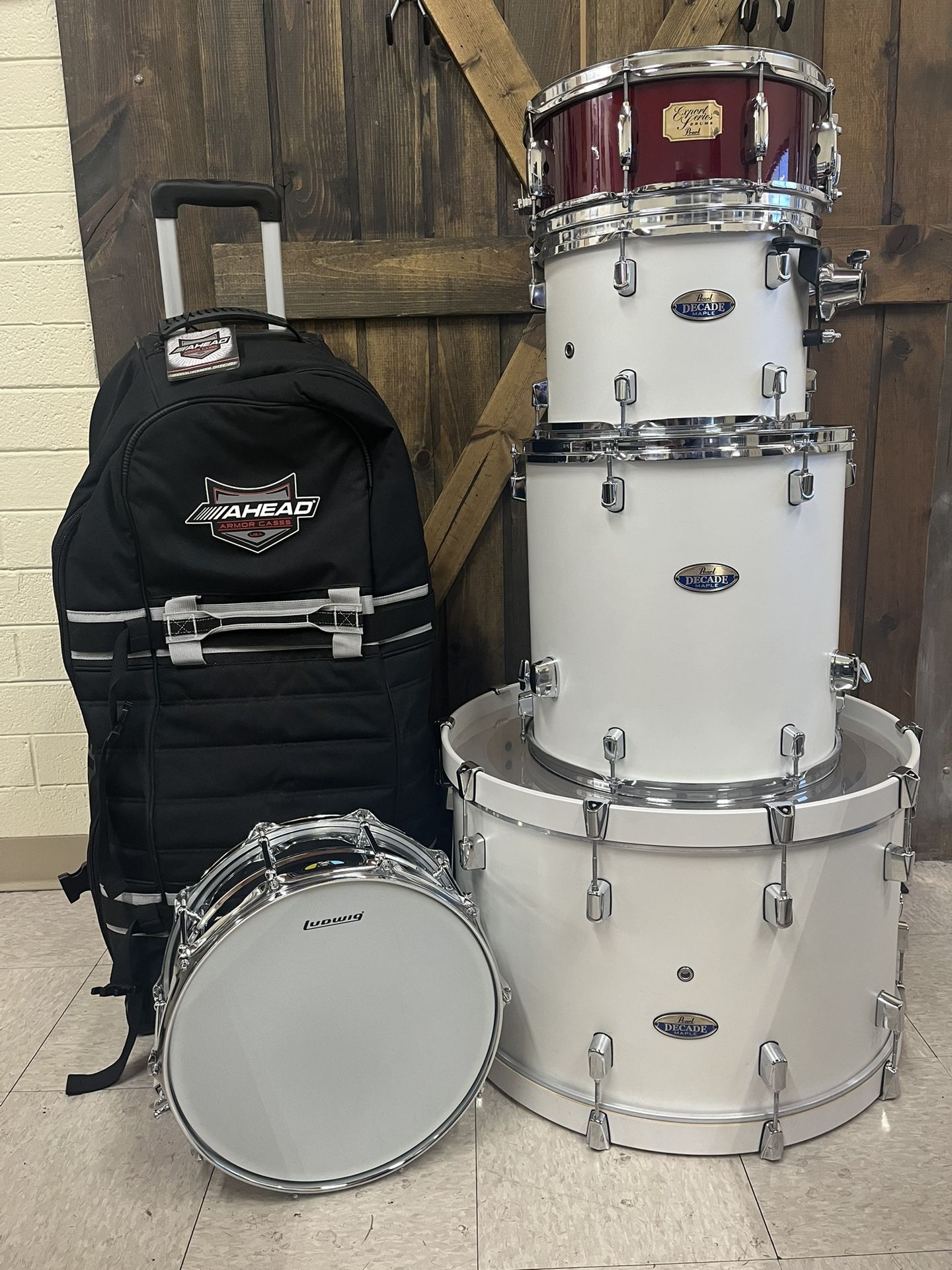 Pearl Drum Set Decade Maple White With Extras *4944