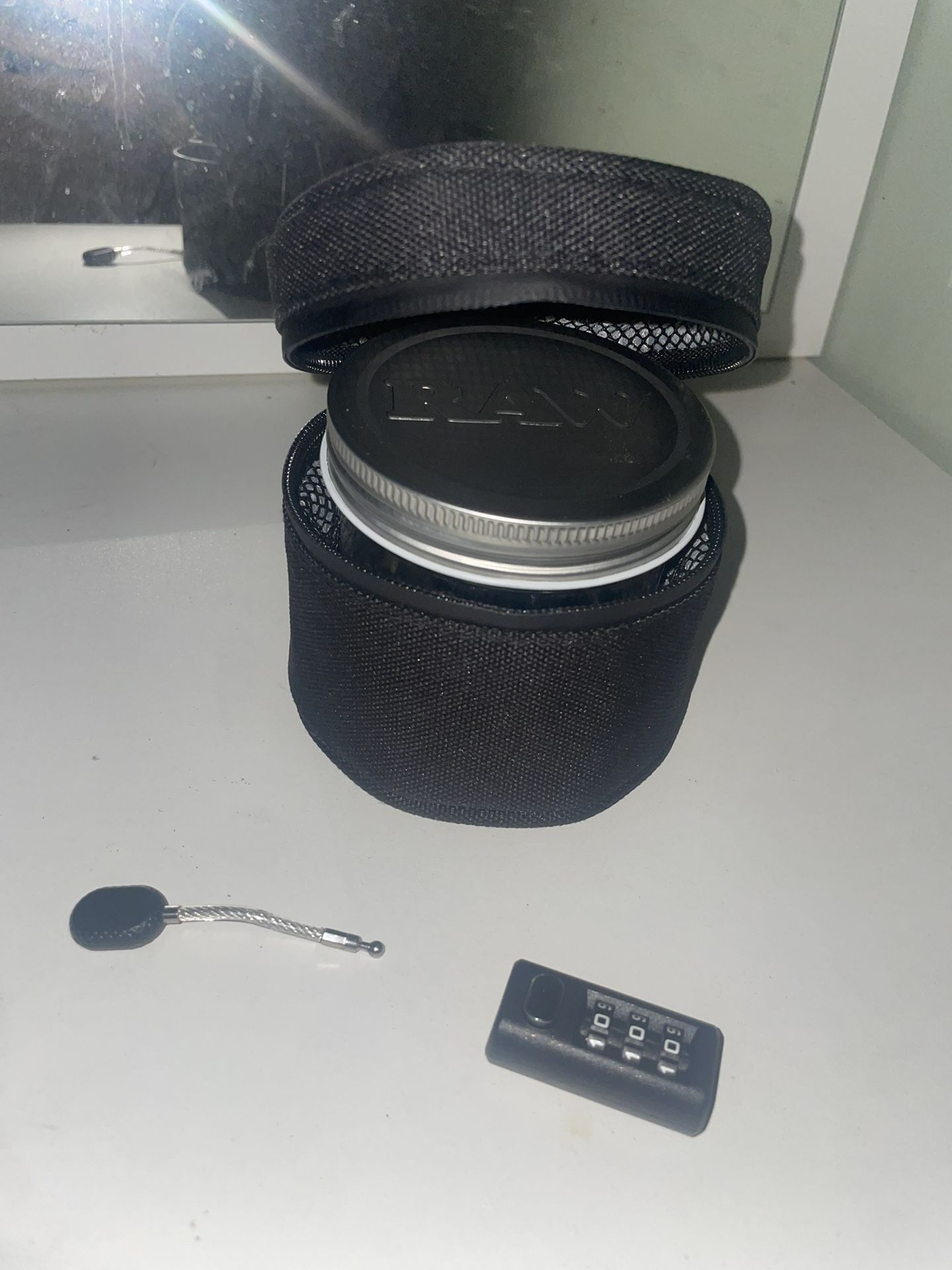 RAW Cozy Case And Jar
