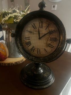 World map globe clock