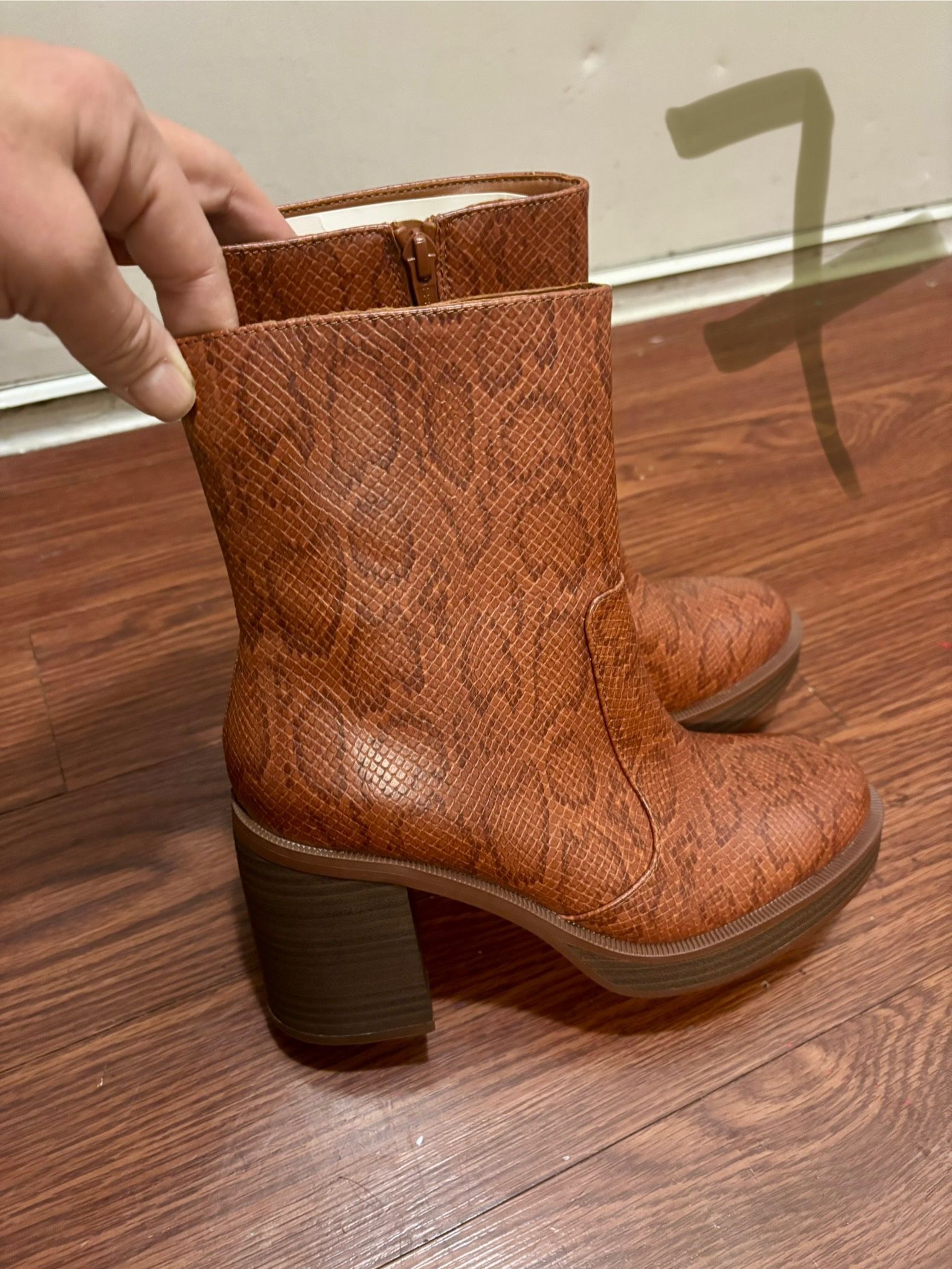 New Boots Size 7