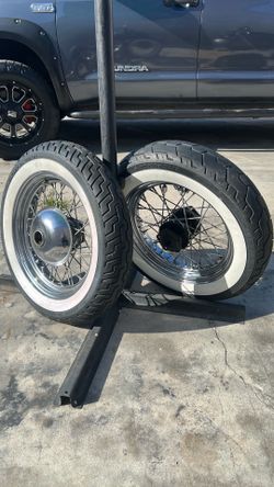 Harley Davidson tires and wheel for softail still good condition