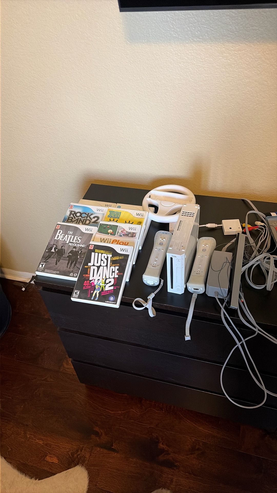Wii Bundle: Console, Controls, Games, Accessories