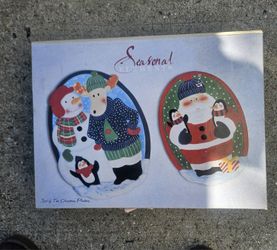 Seasonal Elements Set Of 2 Christmas Platter Plates Holiday Decoration NEW Winter Xmas Santa