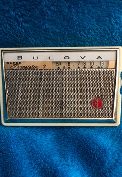 BULOVA handheld SUPER 7 transistor radio