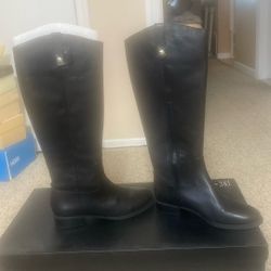 Black Boots