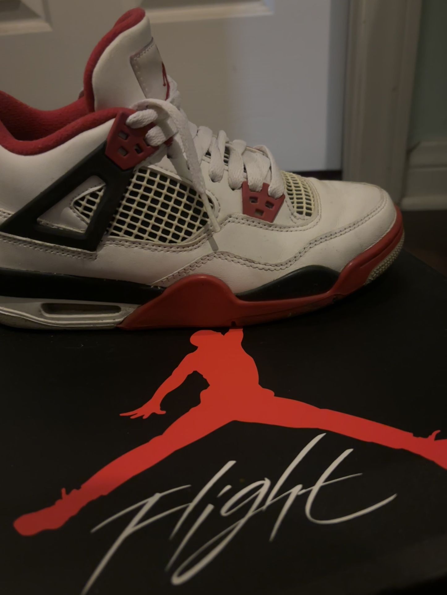 Air Jordan 4 Retro Fire Red 6.5Y