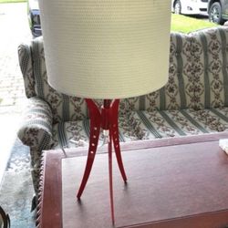 Flair 25" Tripod Table Lamp (Part number: EEI-313)