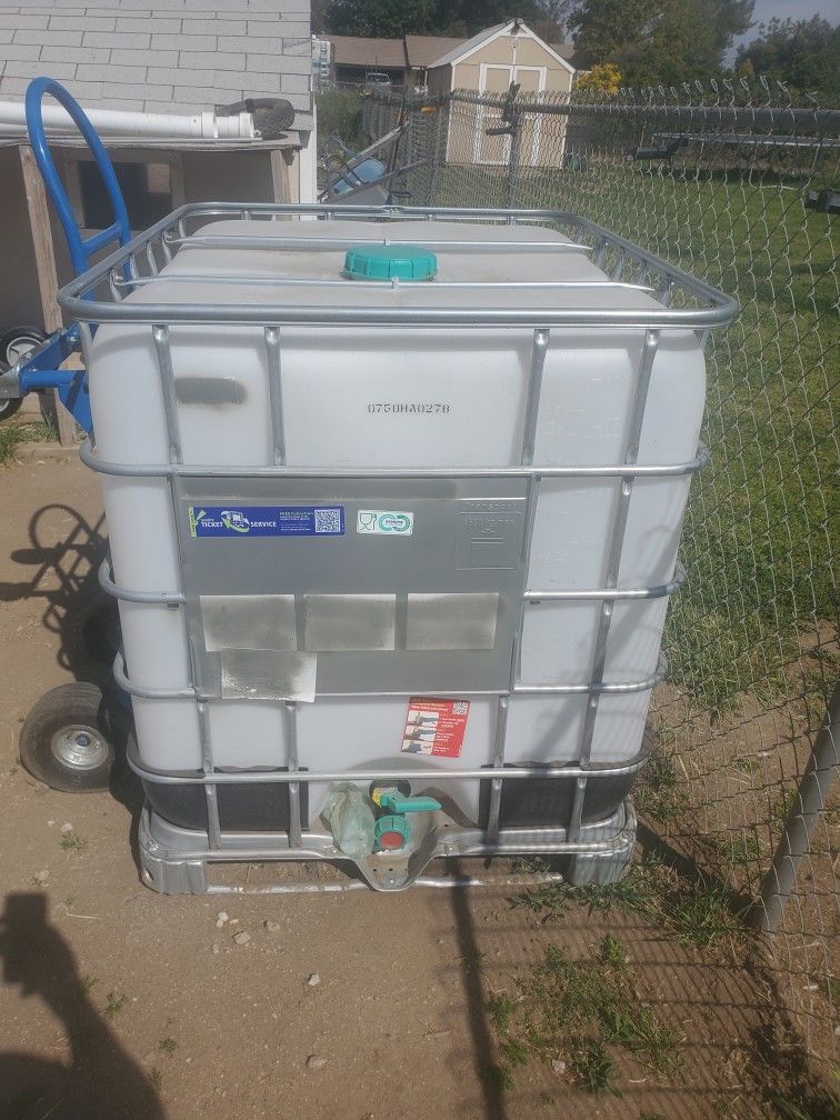 275 Gal Food Grade Totes for Sale in Menifee, CA OfferUp