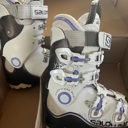 Salomon Ski boots Size 23.5