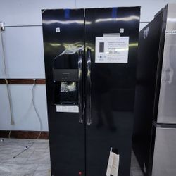 FRIGIDAIRE SIDE BY SIDE REFRIGERATOR WITH ICE MAKER 1YEAR WARRANTY/ 1AÑO DE GARANTIA POR ESCRITO 