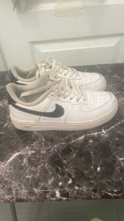 White and Black Air Force One, Size 13c