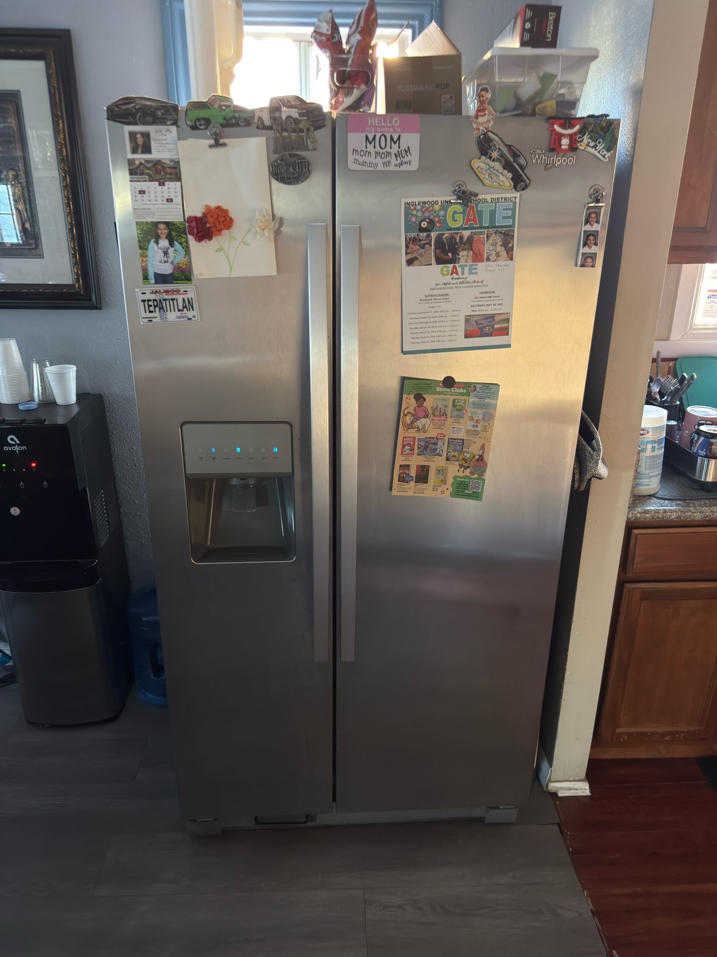 Refrigerator 
