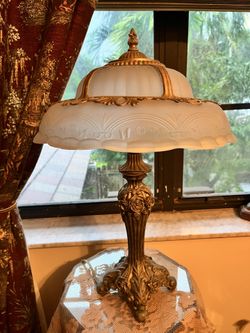 Set Of 2 Antique Lamps