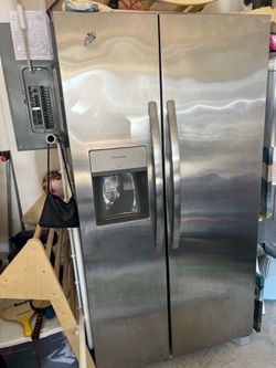 Brand. Frigidaire