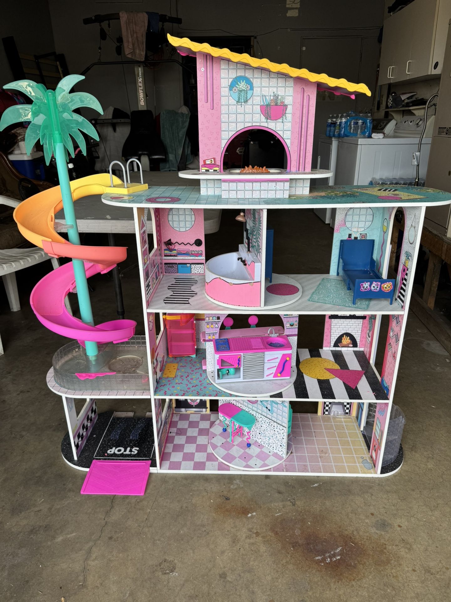 LOL Doll House 