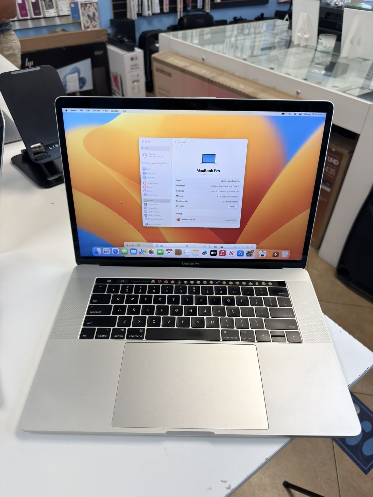MacBook Pro 15inch Touchbar i7 16Gb Ram 2TB ssd with Final Cut & Logic Pro