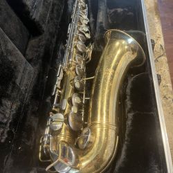 Vintage CG Conn Saxophone Bundy Case Antique