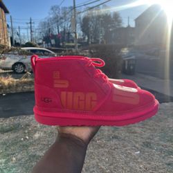 Ugg's K Neumel 11 Scater Graphic
