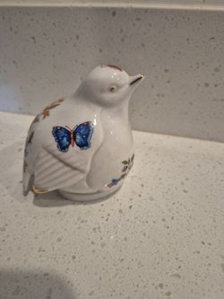 Bird trinket
