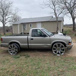 22" GM OEM wheels 6 lug 2 HAVE BEEN FIXED