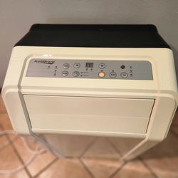 Portable Large Room Air Conditioner. Perfect Working Condition.