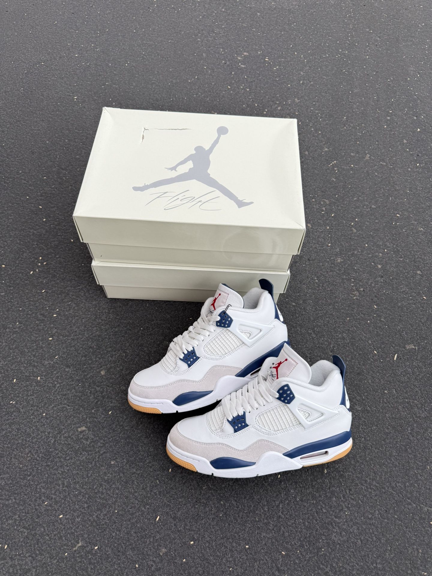 Jordan 4 SB Navy