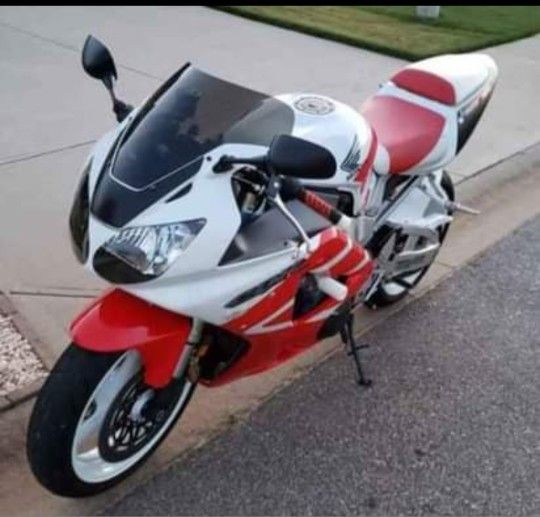 2000 Honda CBR 292 RR