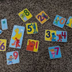 Sesame Street Magnatiles
