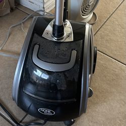 LIKE NEW Home Touch Garment Steamer Remove Wrinkles. SALE. Only. $50. 🍀