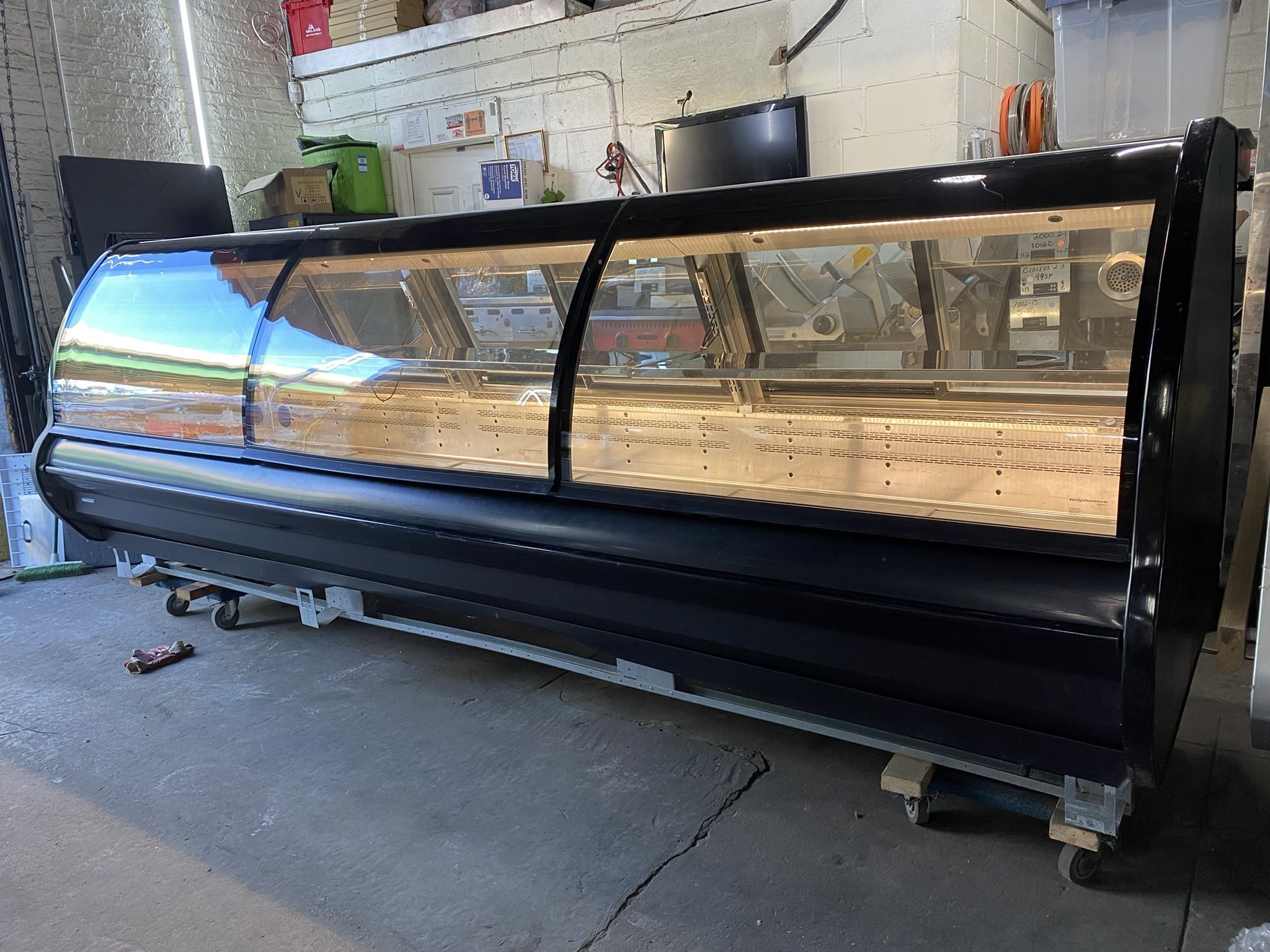 12 Foot Deli Case for Sale in Queens, NY OfferUp