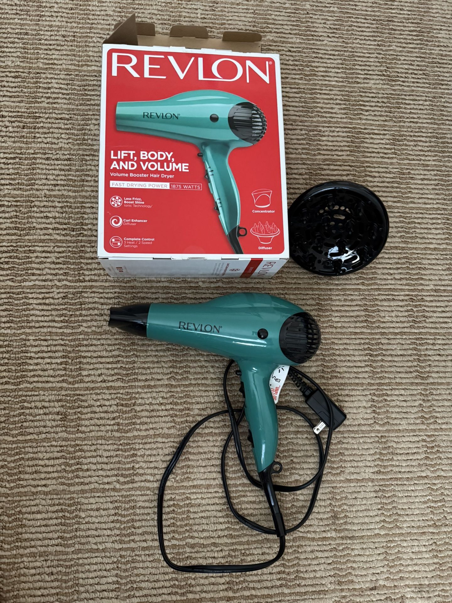 REVLON HAIRDRYER