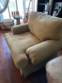 Oversized Fabric Armchair swivels