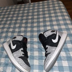 Air Jordan 1 Size 4Y