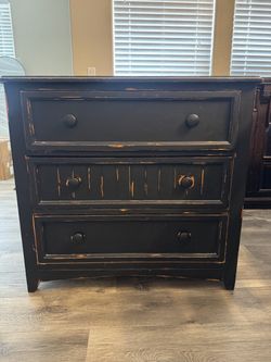 Shabby chic Dresser