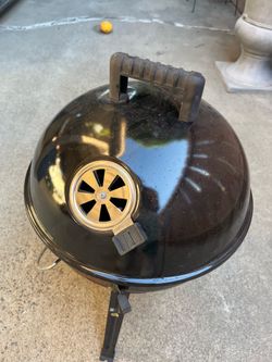 Charcoal grill