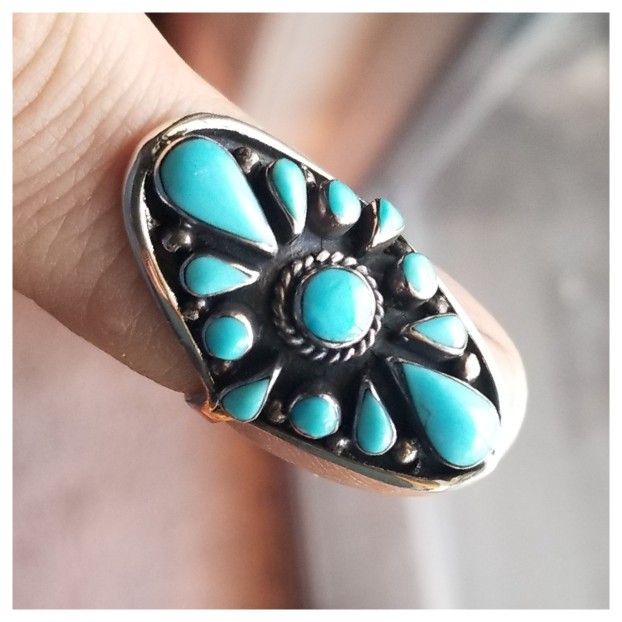 TURQUOISE & STERLING SILVER RING- SIZE 6.5