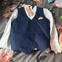 New Boys suit  Size 14
