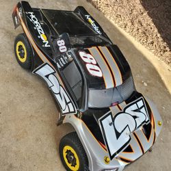 Team Losi XXX-Sct Brushless RC Car