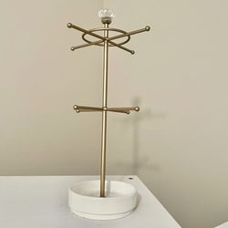 Jewelry holder
