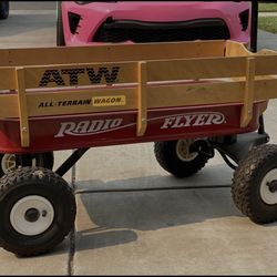 Radio Flyer Wood Panel Wagon