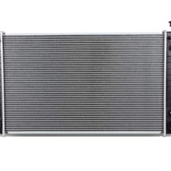 88-95 Chevy GMC C/K 1500 / 2500 / 3500 Suburban Radiator W/O Engine Oil Cooler. 4.3L / 5.0L / 5.7L