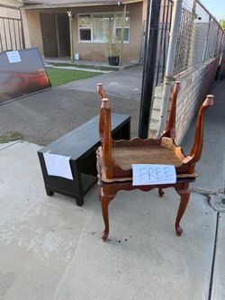 Free tv, tv stand, (2) night stands & storage rack